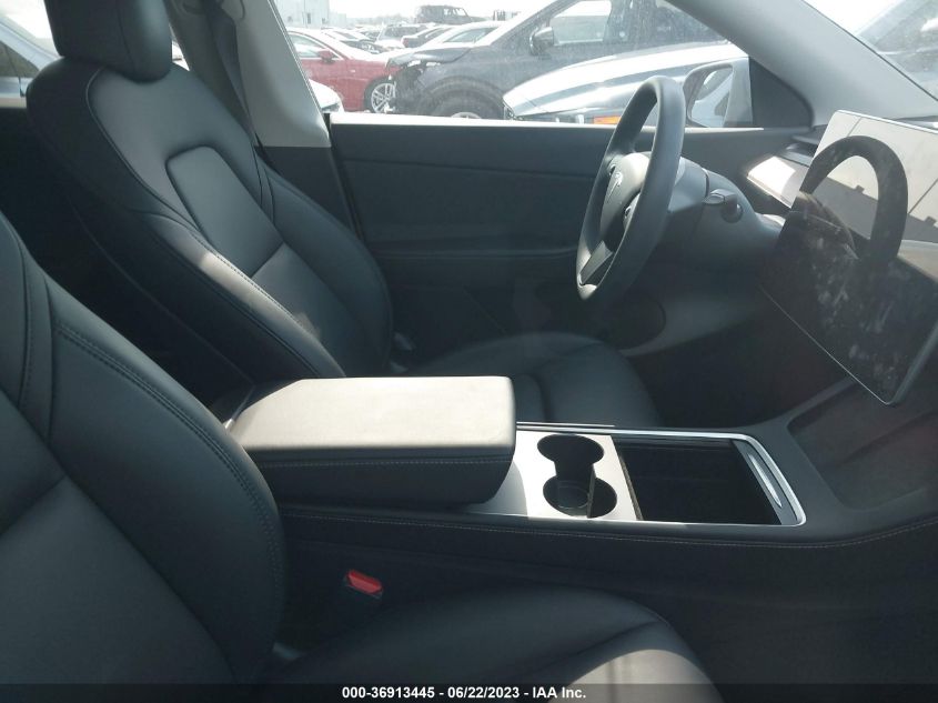 2021 TESLA MODEL Y LONG RANGE - 5YJYGDEE6MF304578