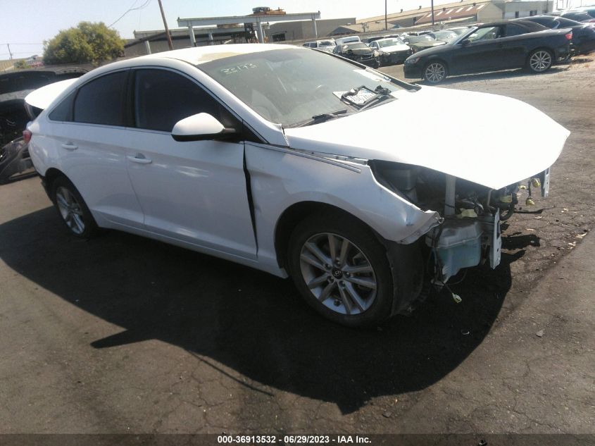 2015 HYUNDAI SONATA 2.4L SE - 5NPE24AF9FH157094