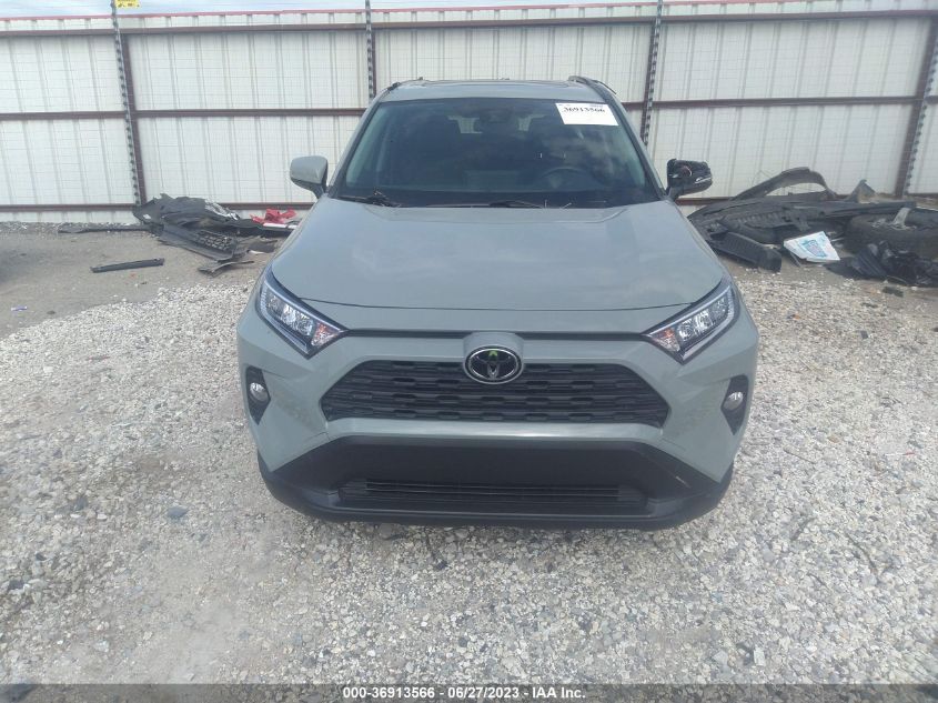 2020 TOYOTA RAV4 XLE - JTMW1RFV9LD522024