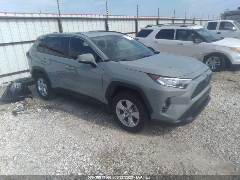 2020 TOYOTA RAV4 XLE - JTMW1RFV9LD522024