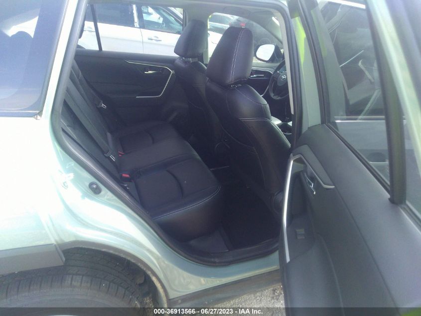 2020 TOYOTA RAV4 XLE - JTMW1RFV9LD522024