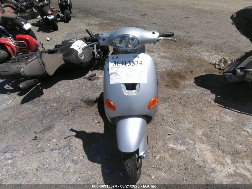 2005 VESPA M198F ZAPM198F555013752