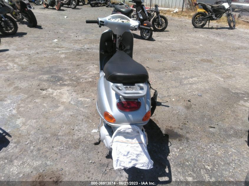 2005 VESPA M198F ZAPM198F555013752