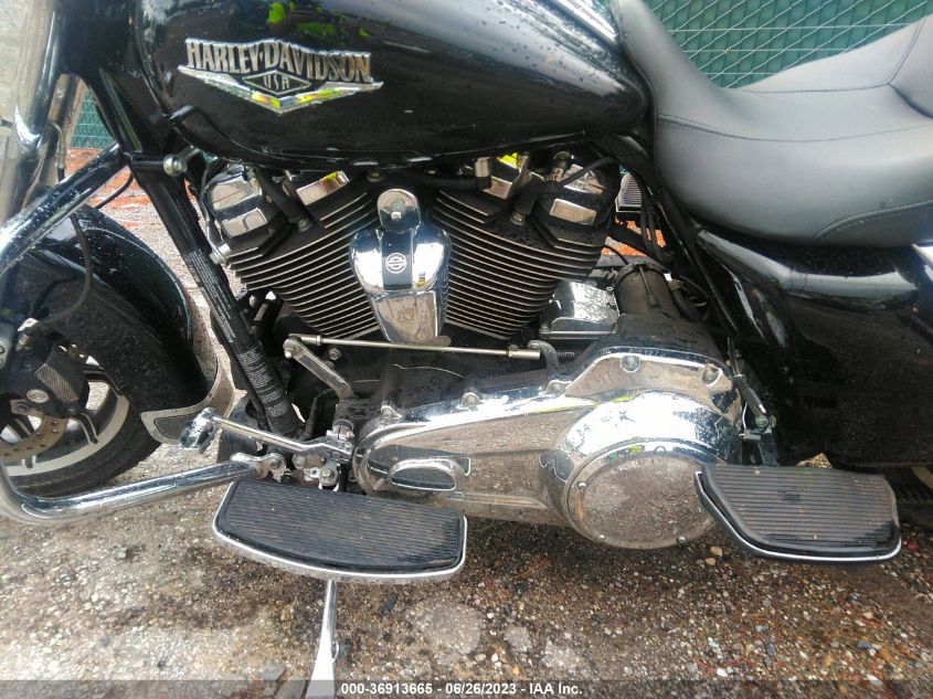 2019 HARLEY-DAVIDSON FLHR - 1HD1FBC16KB656230