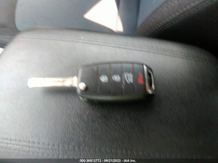 2014 KIA SPORTAGE LX - KNDPB3AC2E7562032