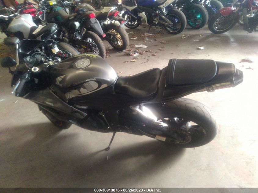 2008 HONDA CBR600 RR - JH2PC40488M102495