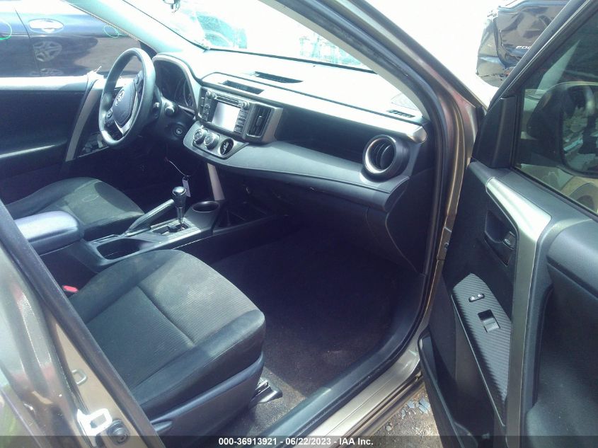 2015 TOYOTA RAV4 LE - JTMZFREV0FD059663