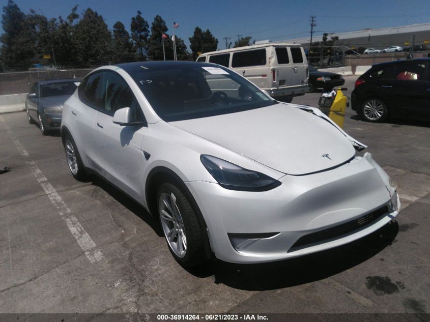 2023 TESLA MODEL Y LONG RANGE - 7SAYGAEE4PF803952