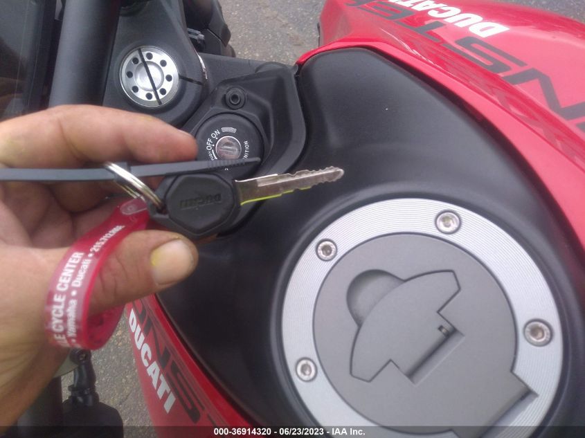 2022 DUCATI MONSTER - ZDMMAMDT0NB004365
