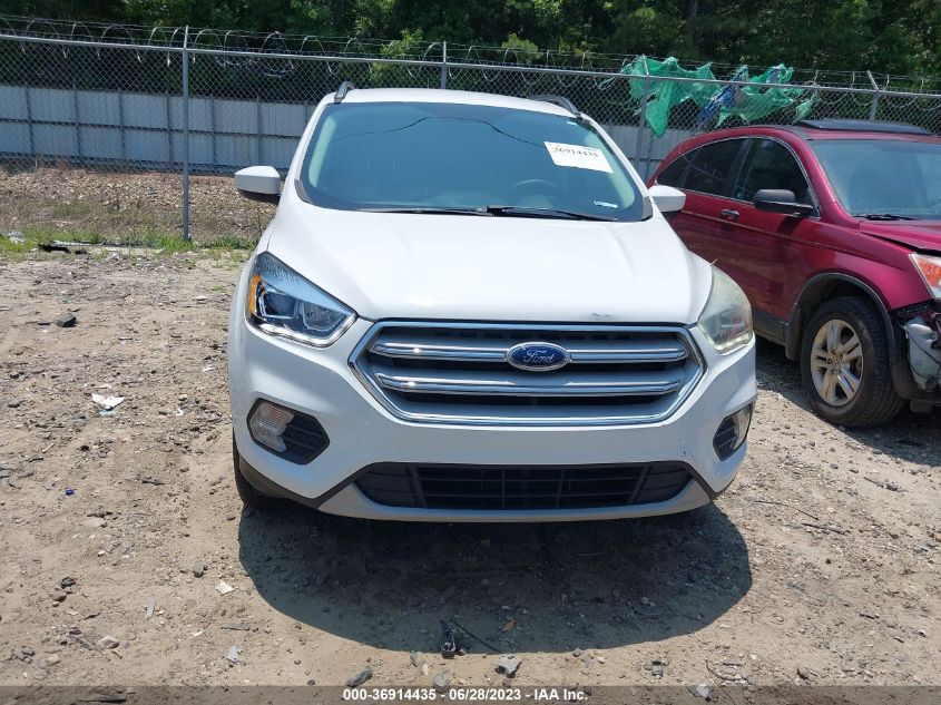 2017 FORD ESCAPE SE - 1FMCU0G94HUB90648