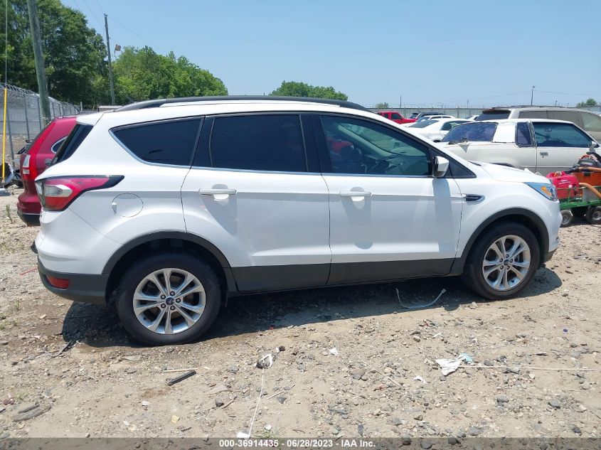 2017 FORD ESCAPE SE - 1FMCU0G94HUB90648