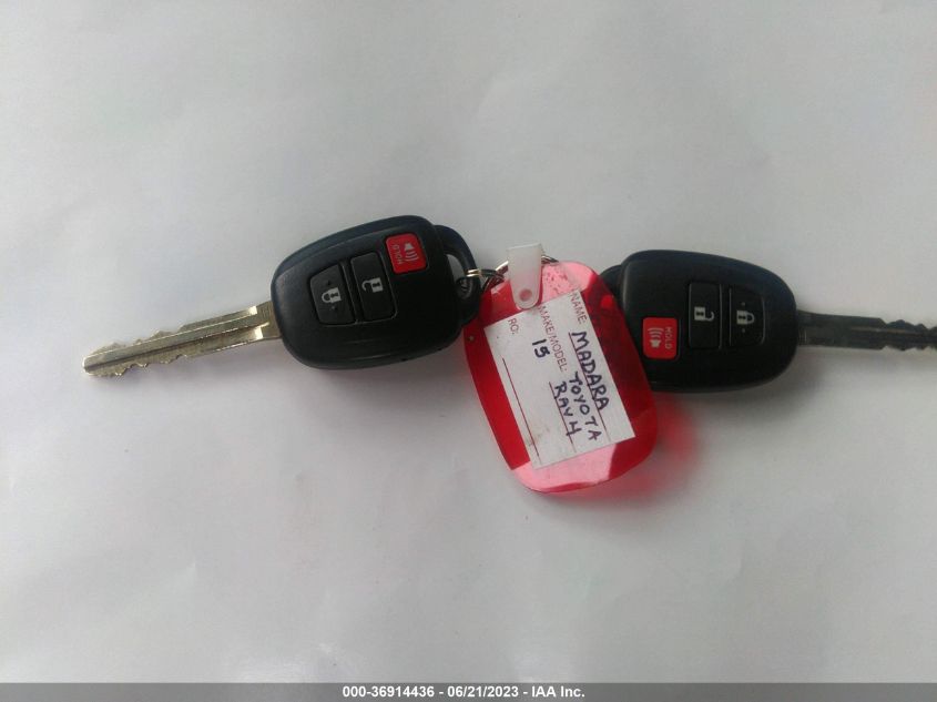 2015 TOYOTA RAV4 XLE - 2T3WFREV1FW183026