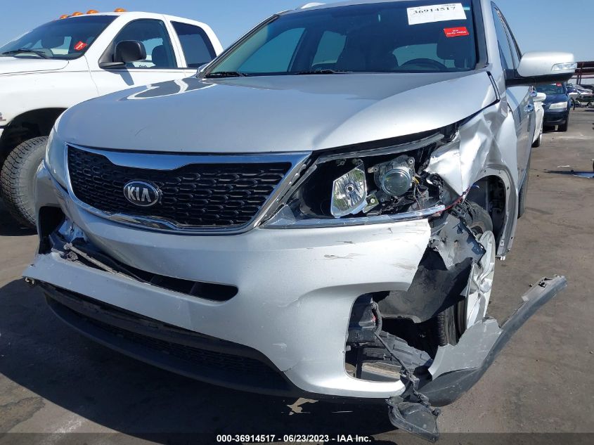 2015 KIA SORENTO LX - 5XYKT3A67FG547306