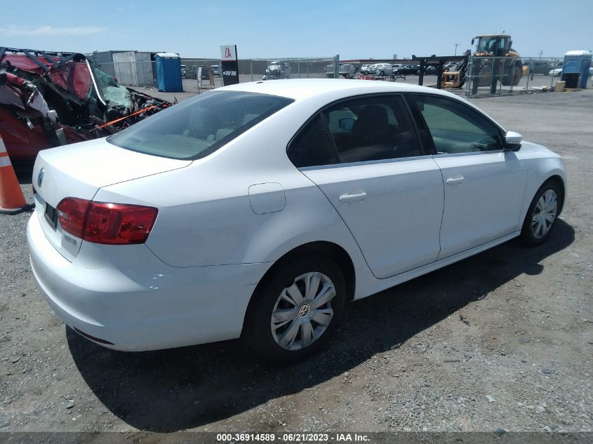 2013 VOLKSWAGEN JETTA SEDAN SE - 3VWDP7AJ3DM424012