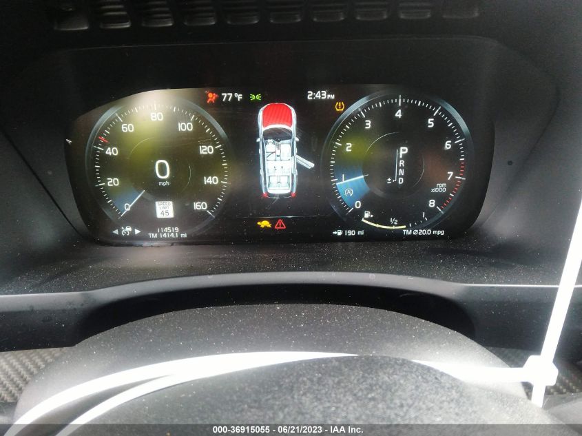 2016 VOLVO XC90 T6 R-DESIGN - YV4A22PM0G1059909
