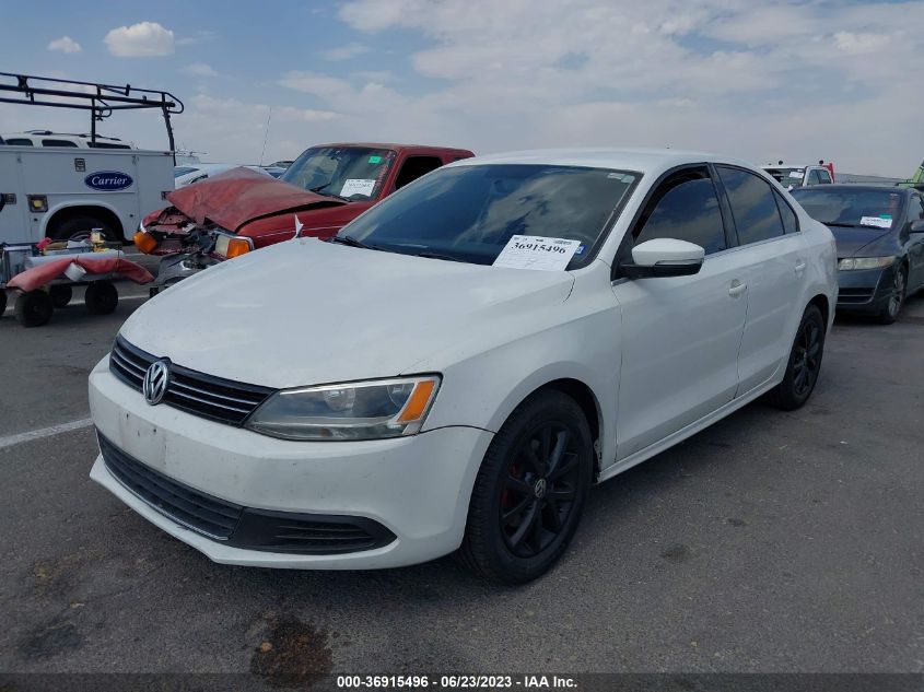 2013 VOLKSWAGEN JETTA SEDAN SE W/CONVENIENCE - 3VWDX7AJ7DM253751