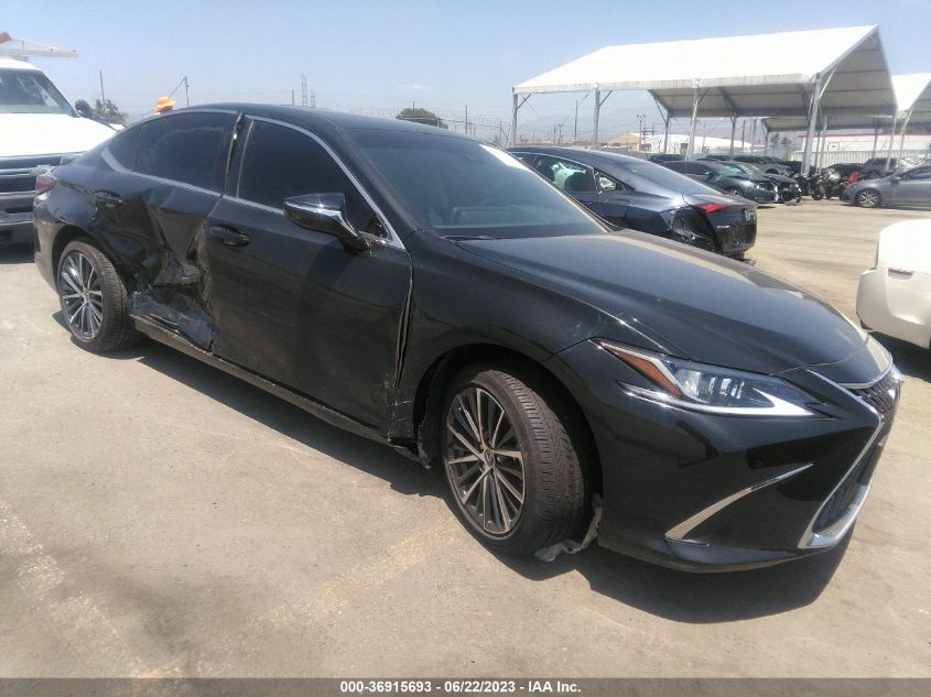 58ADA1C16PU029857 Lexus ES ES 300H