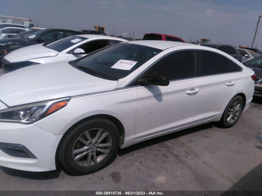 2015 HYUNDAI SONATA 2.4L SE - 5NPE24AF7FH158745