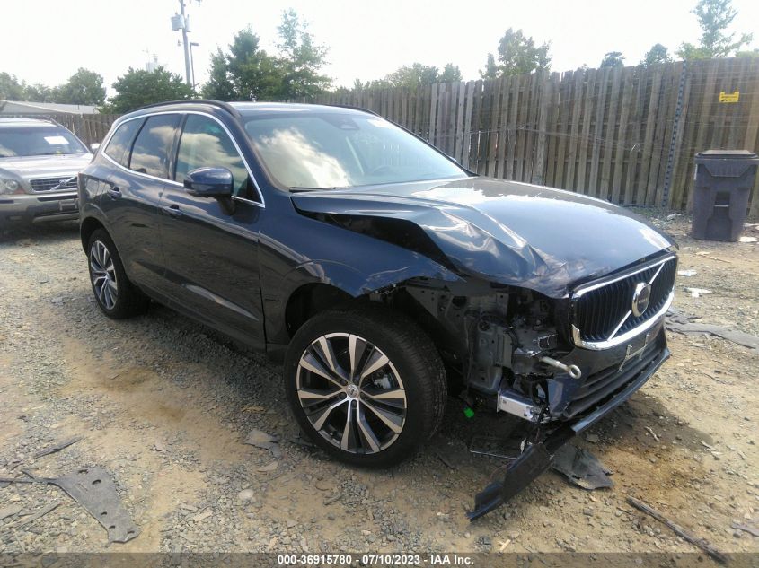 YV4L12RK5N1054435 VOLVO XC60 MOMENTUM 2022