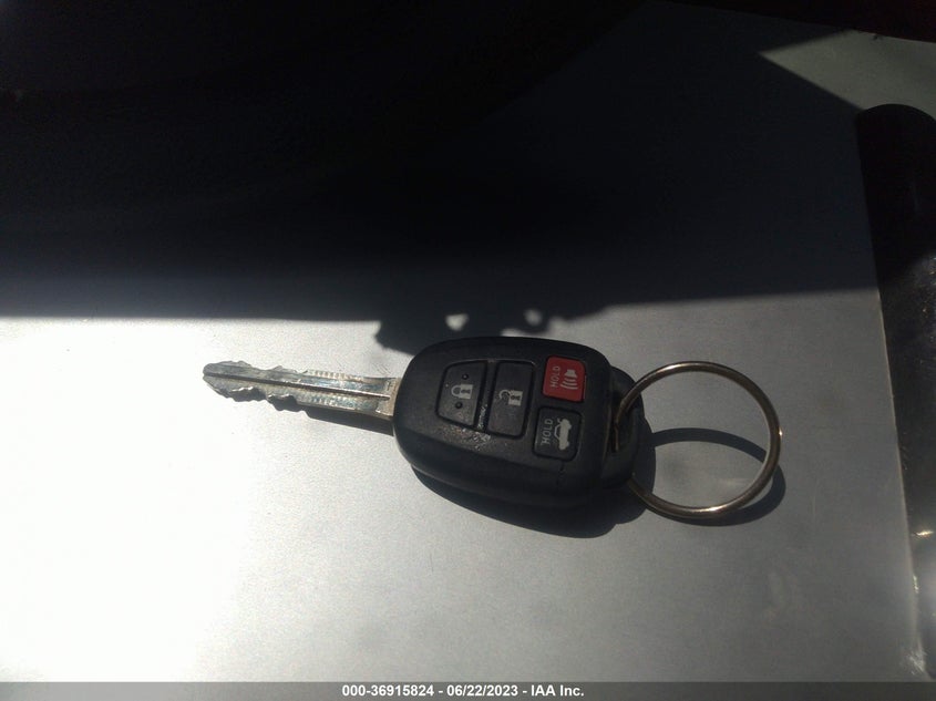 VIN 5YFBURHE4HP569971 2017 TOYOTA COROLLA L/LE/XLE/SE