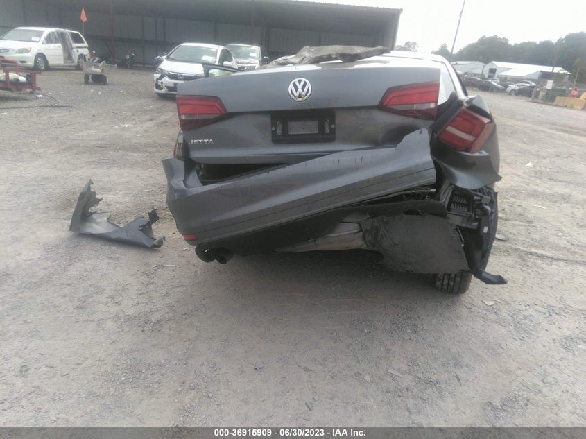 VIN 3VW2B7AJ3JM214527 2018 VOLKSWAGEN JETTA 1.4T S