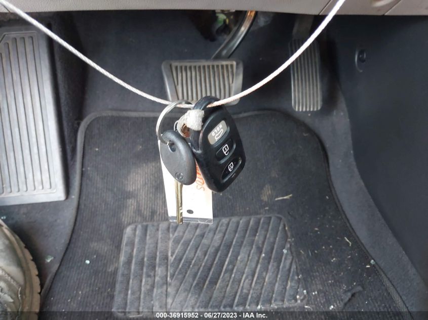 2017 HYUNDAI ELANTRA SE - 5NPD74LF0HH145817