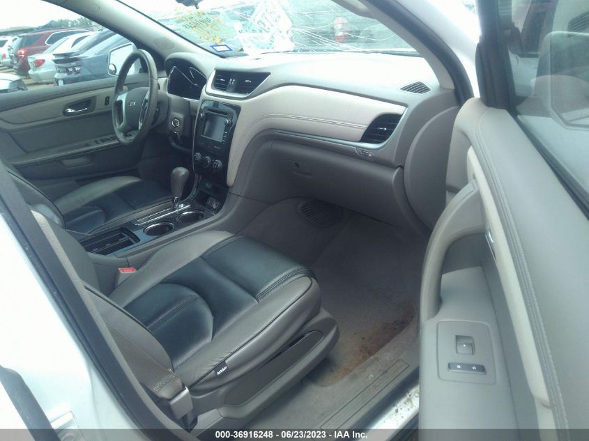2017 CHEVROLET TRAVERSE LT - 1GNKRGKD8HJ192997