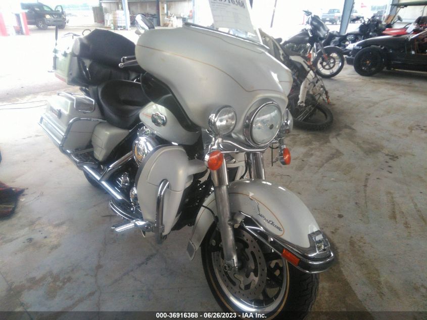2008 HARLEY-DAVIDSON FLHTCUI - 1HD1FC4198Y609350