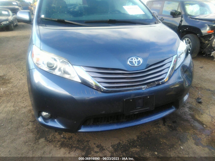 VIN 5TDYZ3DC7HS863479 2017 TOYOTA SIENNA XLE AUTO ACCESS
