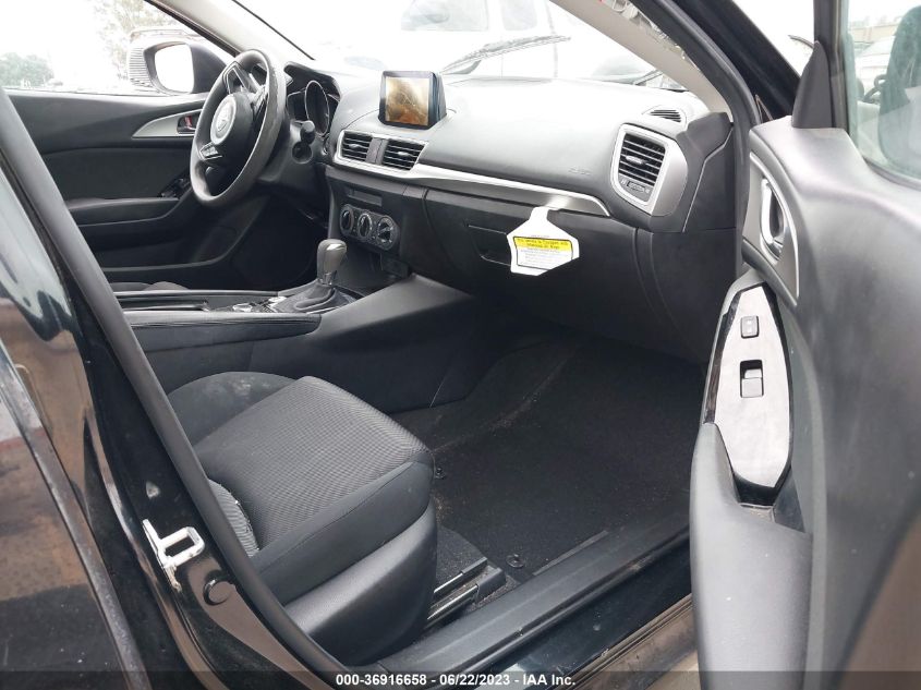 2017 MAZDA MAZDA3 4-DOOR SPORT 3MZBN1U73HM105581