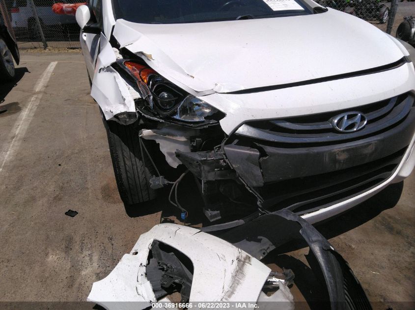 2013 HYUNDAI ELANTRA GT - KMHD35LE5DU094397
