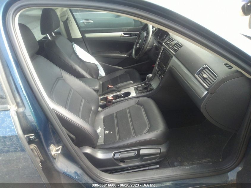 2019 VOLKSWAGEN PASSAT WOLFSBURG - 1VWLA7A3XKC013221
