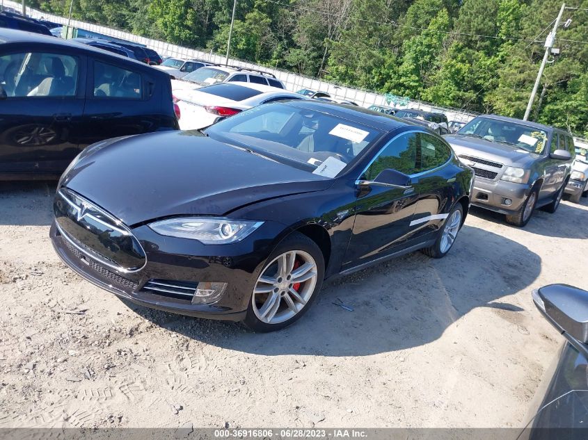 2016 TESLA MODEL S - 5YJSA1E40GF129875