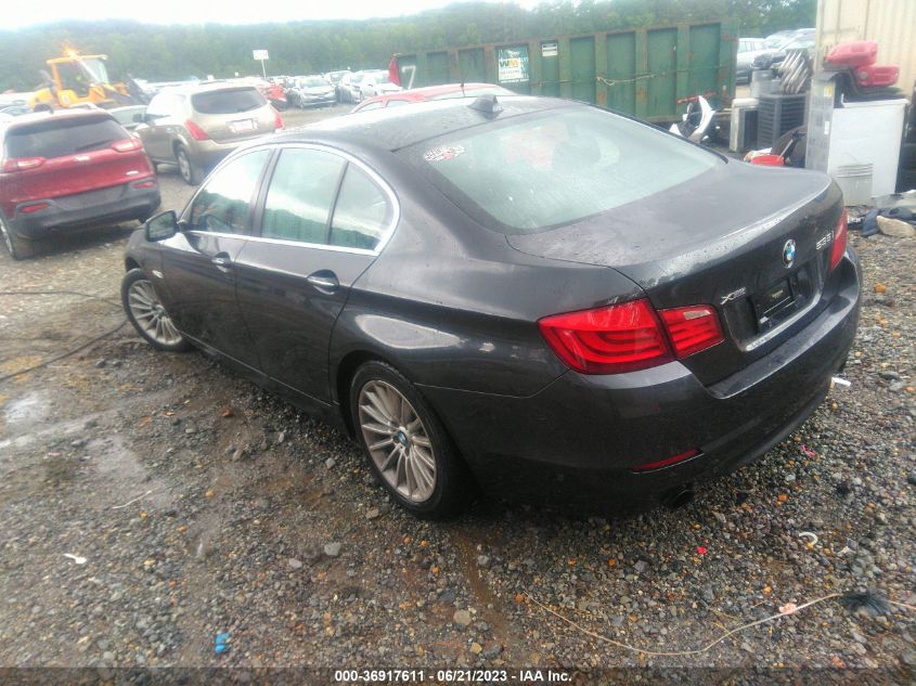 2013 BMW 5 SERIES 535I XDRIVE - WBAFU7C52DDU70105