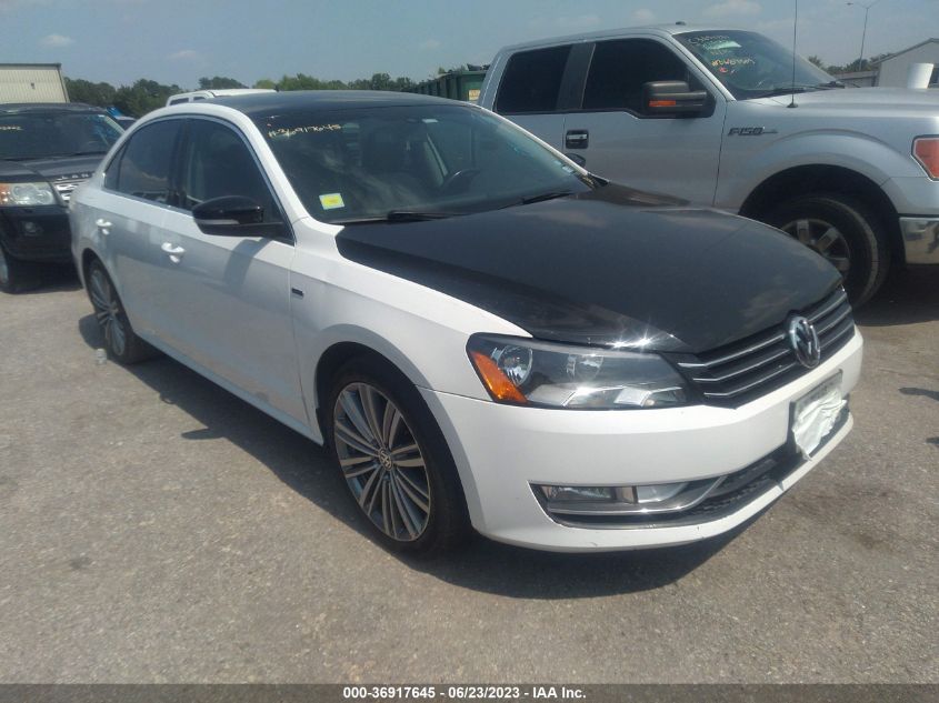 2015 VOLKSWAGEN PASSAT 1.8T SPORT - 1VWBS7A38FC054753