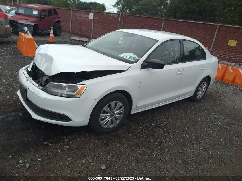 2014 VOLKSWAGEN JETTA SEDAN S - 3VW2K7AJ3EM431775