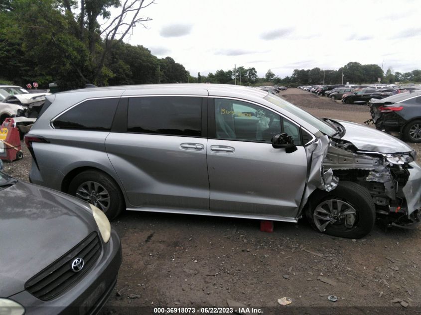 2022 TOYOTA SIENNA LE - 5TDKRKEC1NS106104