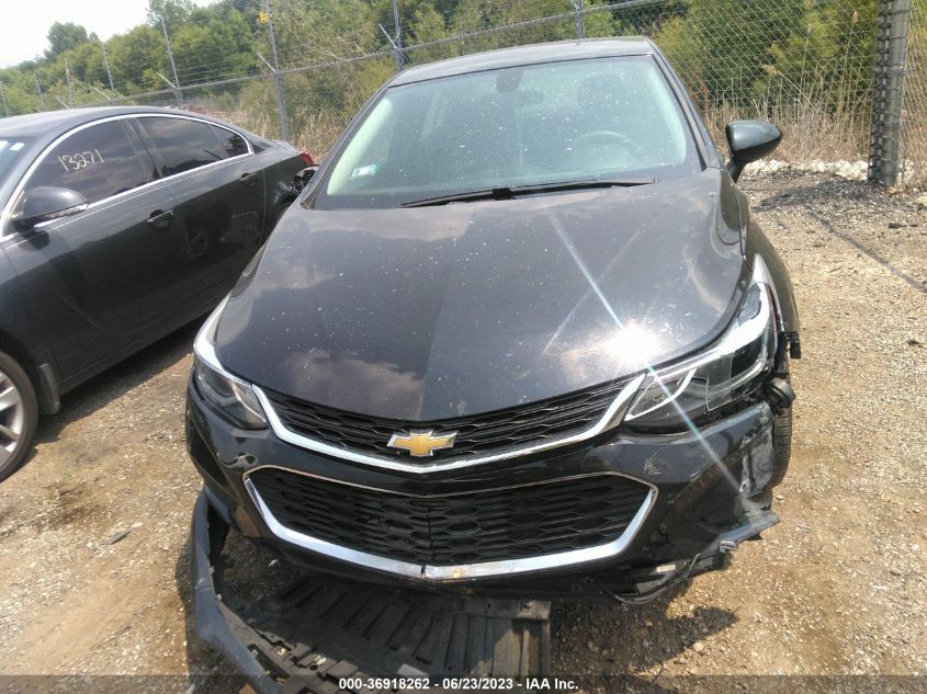 2018 CHEVROLET CRUZE LT - 1G1BE5SM9J7229415