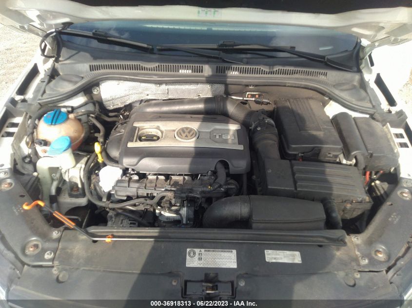 2013 VOLKSWAGEN GLI AUTOBAHN W/NAV 3VW5A7AJ0DM399415