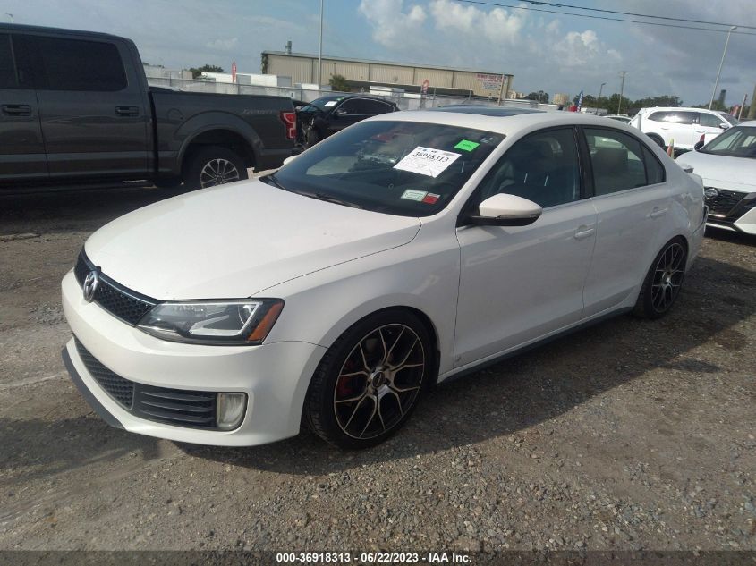 2013 VOLKSWAGEN GLI AUTOBAHN W/NAV 3VW5A7AJ0DM399415