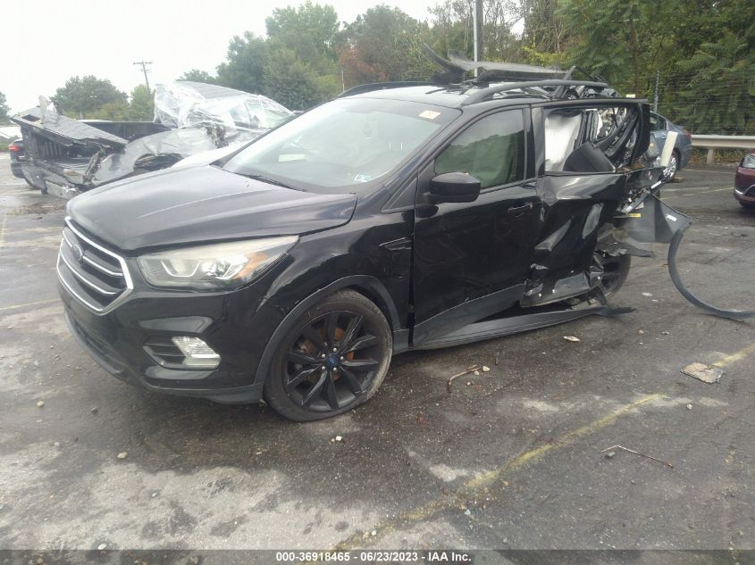 2017 FORD ESCAPE SE - 1FMCU0GD2HUA02391