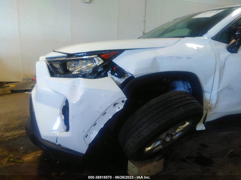 VIN 2T3P1RFV1MC172026 2021 TOYOTA RAV4 XLE