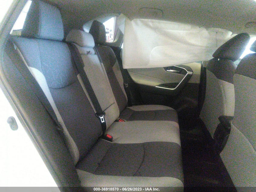 VIN 2T3P1RFV1MC172026 2021 TOYOTA RAV4 XLE