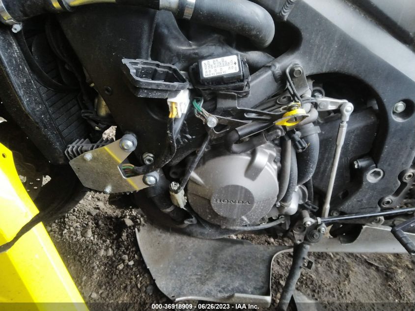 2003 HONDA CBR600 RR - JH2PC37113M001619
