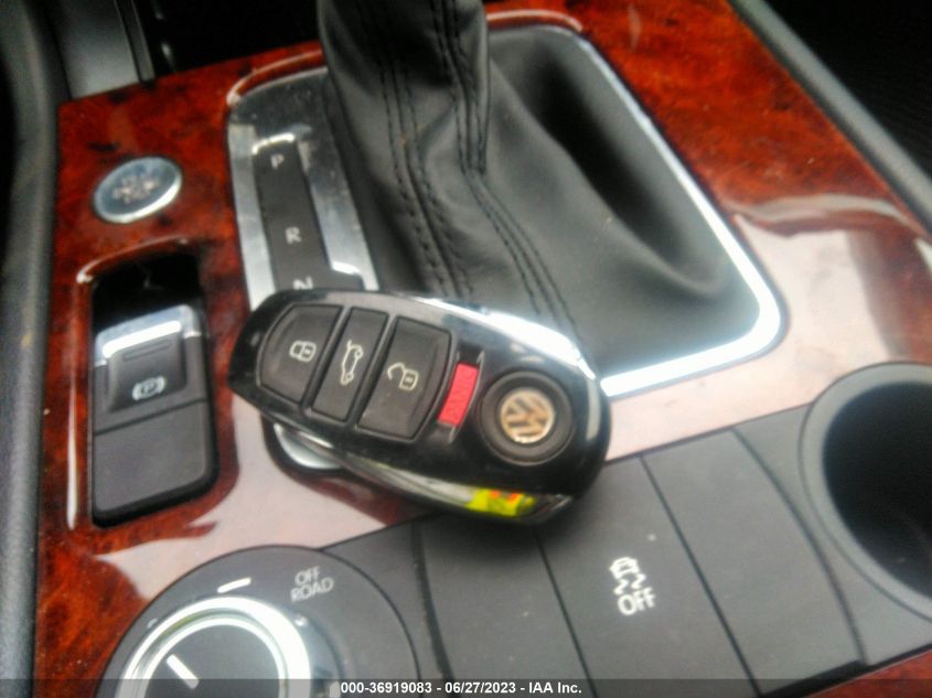 2014 VOLKSWAGEN TOUAREG V6 TDI - WVGEP9BPXED005427