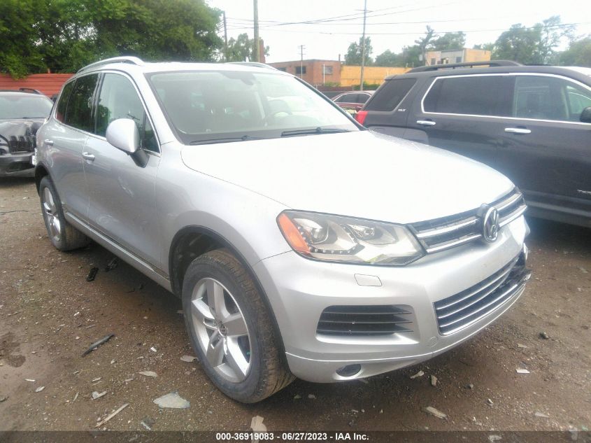 2014 VOLKSWAGEN TOUAREG V6 TDI - WVGEP9BPXED005427