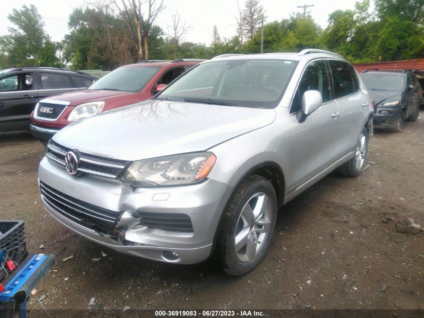 2014 VOLKSWAGEN TOUAREG V6 TDI - WVGEP9BPXED005427