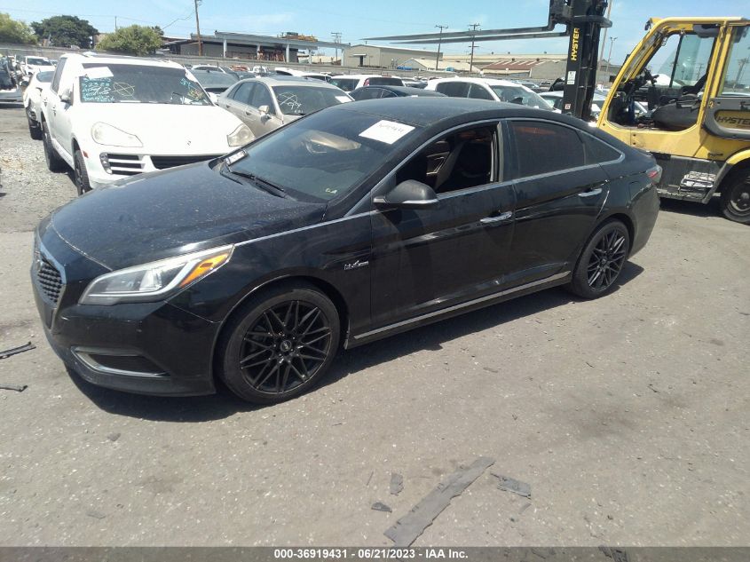 2016 HYUNDAI SONATA HYBRID SE - KMHE24L19GA018959