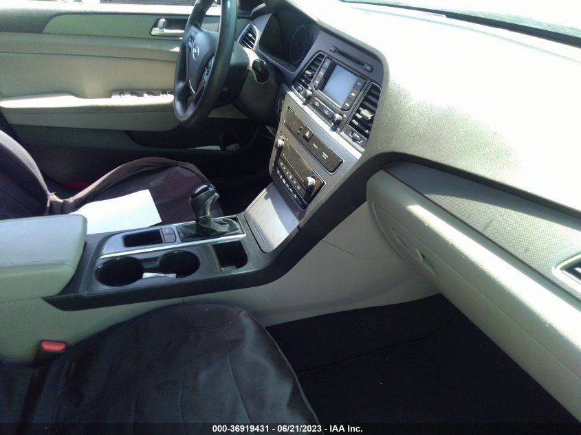2016 HYUNDAI SONATA HYBRID SE - KMHE24L19GA018959