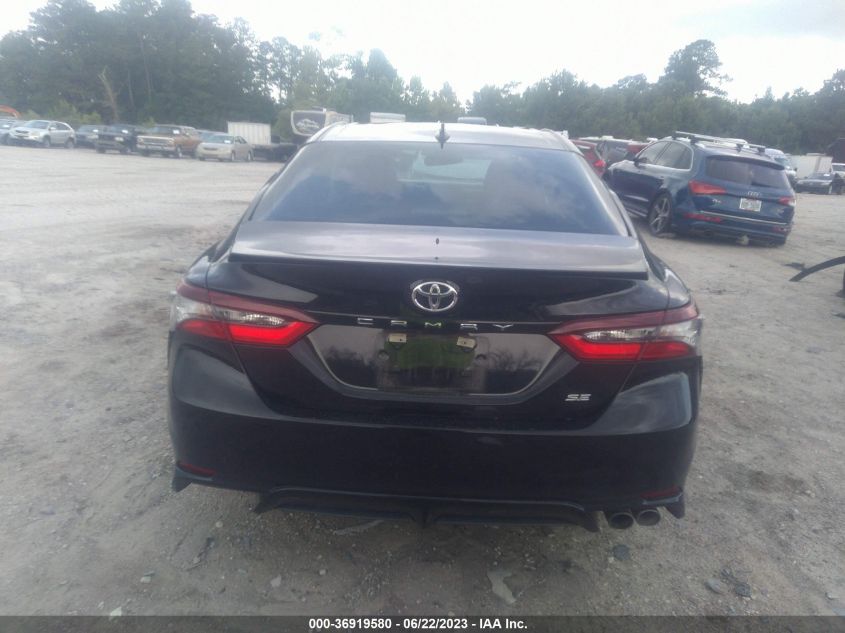 2022 TOYOTA CAMRY SE/NIGHT SHADE - 4T1T11AK5NU683373